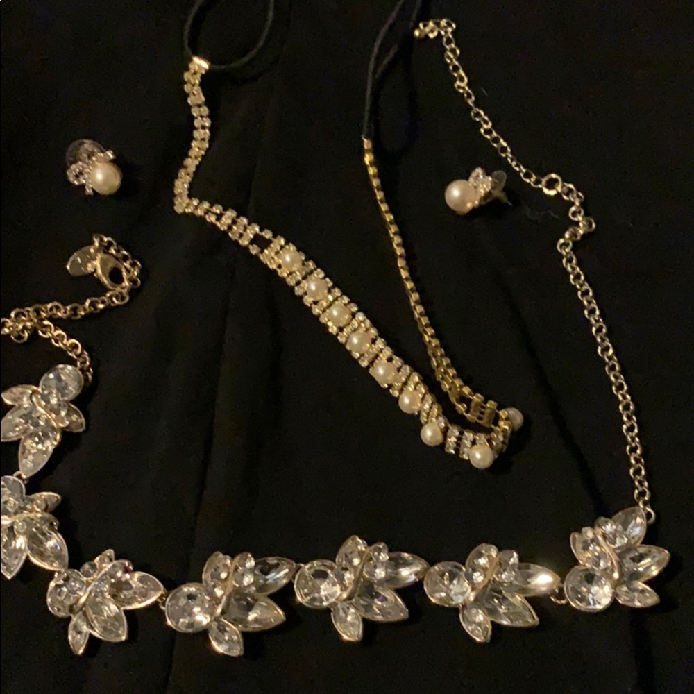 Clothing - Picture 5 of 5